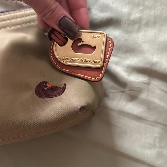 Dooney and Bourke duck logo mini handbag purse - Picture 5 of 10